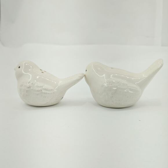 Pier 1 Imports Ceramic White Bird Salt & Pepper Shakers w Stoppers - Picture 4 of 6